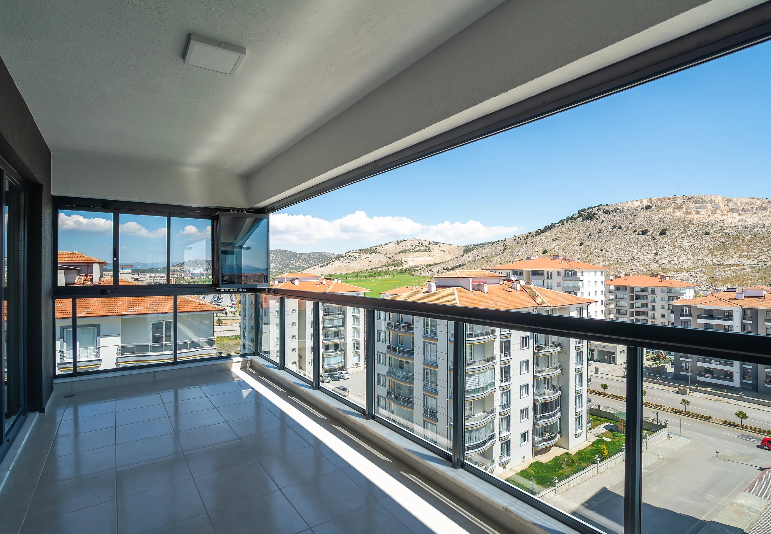 Cam Balkon Sistemleri